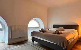 Rema Apartments 1090